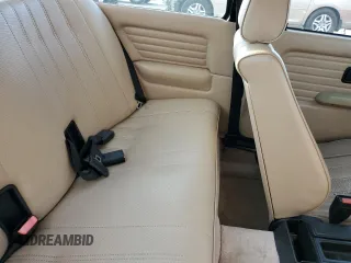 1990 BMW 3 Series z VIN WBAAA2311LAE72952, wystawiony jako Copart lot #81893934 z przebiegiem 149 847 mil mil oraz Szkoda całkowita • Salvage title. Historia ofert i sprzedaży dostępna na DreamBid. Obrazek 10.