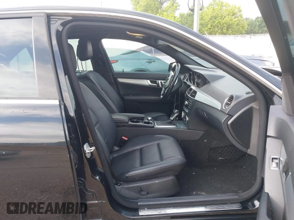 2014 Mercedes-Benz C 250 Sport с VIN WDDGF4HBXEA961769, выставлен на аукционе IAAI как лот 42474680 с пробегом 174 724 миль миль и . История ставок и продаж доступна на DreamBid. Изображение 5.