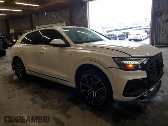 2021 Audi Q8 Premium Plus z VIN WA1EVAF14MD033153, wystawiony jako Copart lot #47657525 z przebiegiem 52 168 mil mil oraz Szkody całkowita. Historia ofert i sprzedaży dostępna na DreamBid. Obrazek 4.