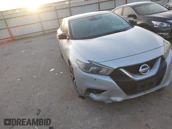 2016 Nissan Maxima SR z VIN 1N4AA6AP9GC382348, wystawiony jako IAAI lot #42012121 z przebiegiem 203 513 mil mil oraz . Historia ofert i sprzedaży dostępna na DreamBid. Obrazek 1.