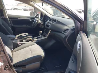 2015 Nissan Sentra SV z VIN 3N1AB7AP4FL666179, wystawiony jako IAAI lot #42520092 z przebiegiem 76 314 mil mil oraz . Historia ofert i sprzedaży dostępna na DreamBid. Obrazek 5.