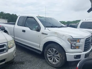 2017 Ford F-150 XL z VIN 1FTEX1CF3HFB48515, wystawiony jako IAAI lot #42253407 z przebiegiem 136 847 mil mil oraz . Historia ofert i sprzedaży dostępna na DreamBid. Obrazek 13.