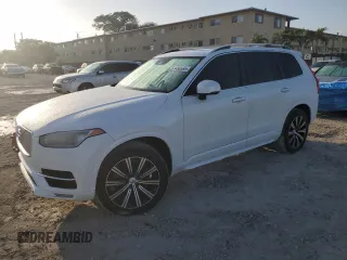 2016 Volvo XC90 Momentum with VIN YV4102XK8G1077711, listed as a Copart auction lot 51456585 with 95,334 mi miles and Clean Title. Bid and sale history available at carsss.com. Image 1.