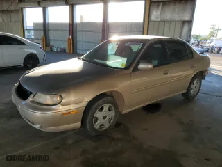 2001 Chevrolet Malibu LS with VIN 1G1NE52J716270277, listed as a Copart auction lot 80387444 with 185,084 mi miles and Salvage Title. Bid and sale history available at carsss.com. Image 1.