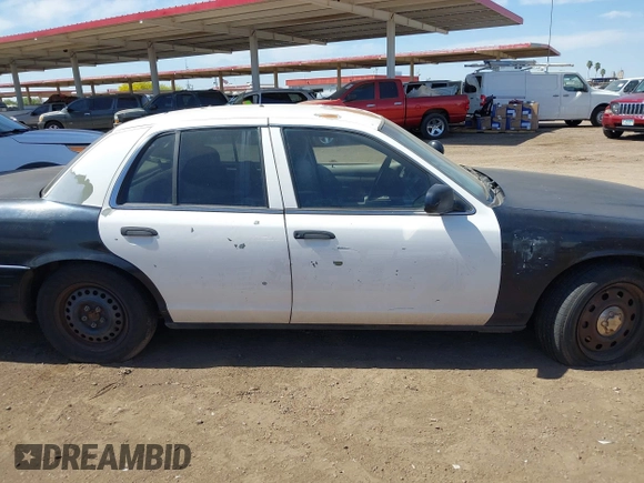 2009 Ford Police Interceptor z VIN 2FAHP71V59X125047, wystawiony jako IAAI lot #42081124 z przebiegiem Nie podano mil oraz . Historia ofert i sprzedaży dostępna na DreamBid. Obrazek 12.