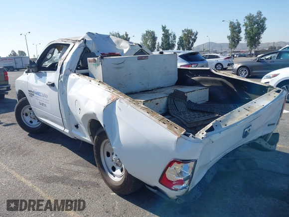 2019 Ram 1500 Tradesman с VIN 3C6JR6AG1KG504281, выставлен на аукционе IAAI как лот 42304352 с пробегом 93 552 миль миль и . История ставок и продаж доступна на DreamBid. Изображение 3.