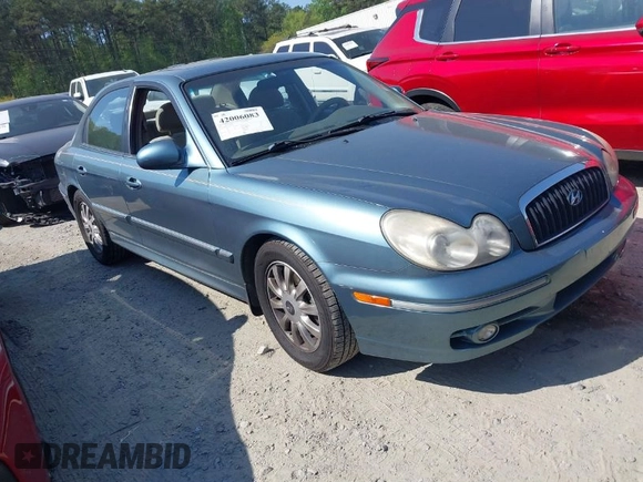 2005 Hyundai Sonata GLS with VIN KMHWF35H65A111352, listed as a IAAI auction lot 42006083 with 283,261 mi miles. Bid and sale history available at carsss.com. Image 1.