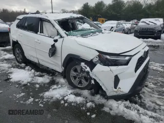 2024 Toyota RAV4 XLE with VIN 2T3P1RFV6RC394956, listed as a Copart auction lot 83680814 with 14,225 mi miles and Salvage Title. Bid and sale history available at DreamBid. Image 4.