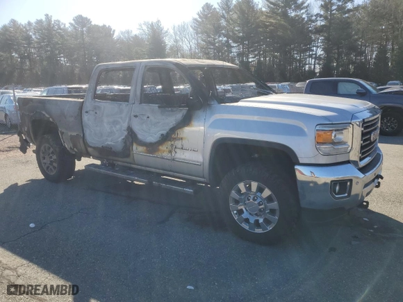 2015 GMC Sierra 2500HD SLT with VIN 1GT12ZEG1FF124518, listed as a Copart auction lot 48487725 with 0 mi miles and Clean Title. Bid and sale history available at carsss.com. Image 4.