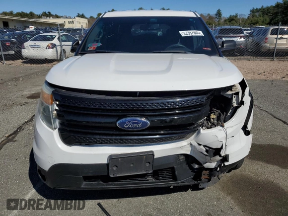2013 Ford Police Interceptor Utility z VIN 1FM5K8AR0DGC20811, wystawiony jako Copart lot #52397805 z przebiegiem 174 376 mil mil oraz Nie do naprawy • Non repairable. Historia ofert i sprzedaży dostępna na DreamBid. Obrazek 5.