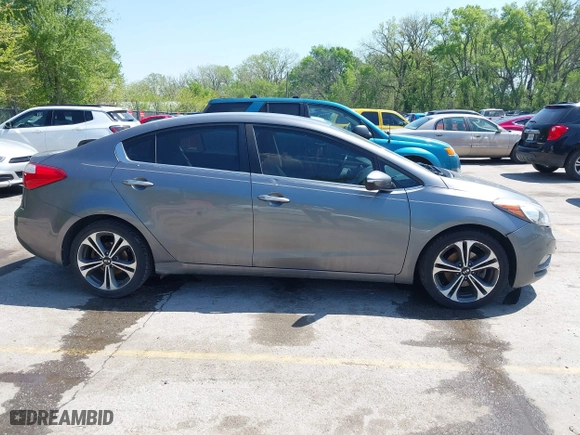 2016 Kia Forte EX with VIN KNAFX4A8XG5522646, listed as a IAAI auction lot 41981647 with 109,843 mi miles. Bid and sale history available at carsss.com. Image 13.