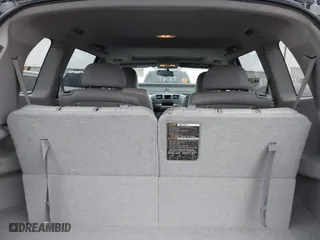 2011 Toyota Highlander with VIN 5TDZK3EHXBS032438, listed as a IAAI auction lot 41700739 with 210,295 mi miles. Bid and sale history available at carsss.com. Image 17.