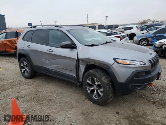 2017 Jeep Cherokee Trailhawk L Plus z VIN 1C4PJMBB6HW519113, wystawiony jako Copart lot #88548615 z przebiegiem 80 881 mil mil oraz Szkoda całkowita • Salvage title. Historia ofert i sprzedaży dostępna na DreamBid. Obrazek 4.