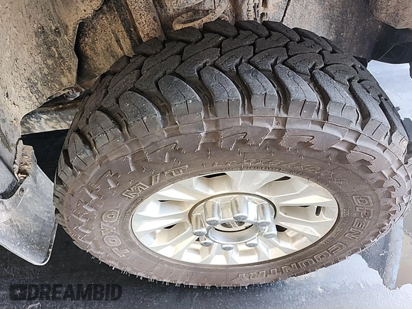 2020 Ford F-250 XL z VIN 1FT7W2B69LED71045, wystawiony jako IAAI lot #42811289 z przebiegiem 102 853 mil mil oraz . Historia ofert i sprzedaży dostępna na DreamBid. Obrazek 9.