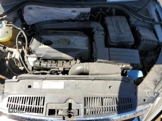 2010 Volkswagen Tiguan S with VIN WVGAV7AX7AW531751, listed as a Copart auction lot 44072965 with 141,838 mi miles and Clean title. Bid and sale history available at DreamBid. Image 11.
