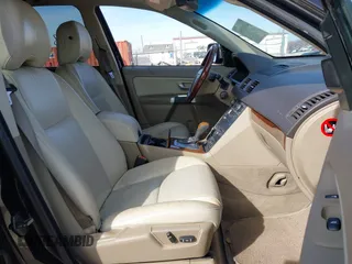 2008 Volvo XC90 V8 with VIN YV4CZ852481441399, listed as a IAAI auction lot 41758985 with 100,158 mi miles. Bid and sale history available at carsss.com. Image 5.