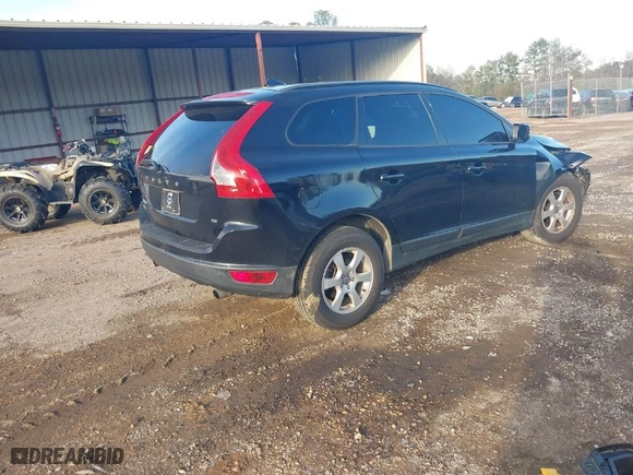 2010 Volvo XC60 3.2L with VIN YV4982DL7A2122700, listed as a IAAI auction lot 41620402 with 184,507 mi miles. Bid and sale history available at carsss.com. Image 4.