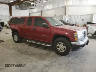 2004 GMC Canyon SLE Z71 with VIN 1GTDT196748204405, listed as a Copart auction lot 70221384 with 207,718 mi miles and Non Repairable. Bid and sale history available at carsss.com. Image 4.