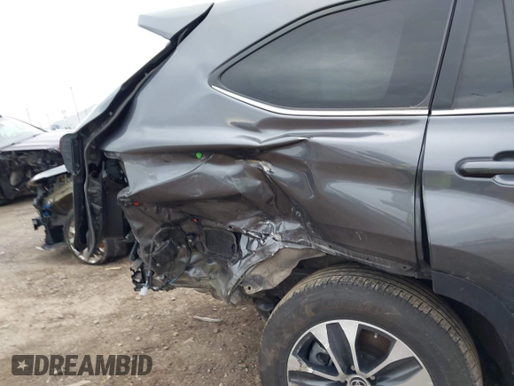 2023 Toyota Highlander L with VIN 5TDKDRBH7PS044010, listed as a IAAI auction lot 42072483 with 21,655 mi miles and . Bid and sale history available at DreamBid. Image 6.
