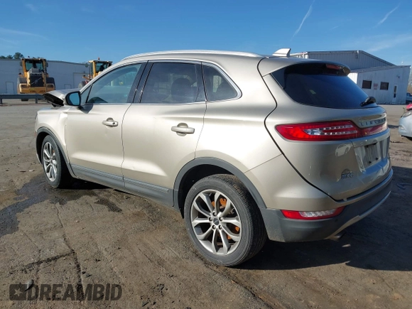 2015 Lincoln MKC z VIN 5LMCJ1A93FUJ26649, wystawiony jako IAAI lot #41832976 z przebiegiem 215 692 mil mil oraz . Historia ofert i sprzedaży dostępna na DreamBid. Obrazek 3.