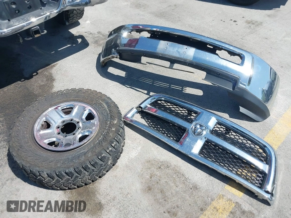 2018 Ram 2500 Tradesman with VIN 3C6UR5CJ1JG261280, listed as a IAAI auction lot 41973126 with 57,991 mi miles and . Bid and sale history available at DreamBid. Image 12.