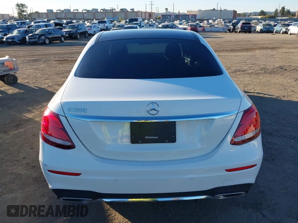 2020 Mercedes-Benz E-Class E 350 with VIN WDDZF8DBXLA741096, listed as a IAAI auction lot 41383509 with 45,559 mi miles. Bid and sale history available at carsss.com. Image 17.