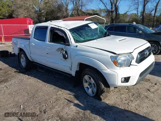 2013 Toyota Tacoma PreRunner with VIN 3TMJU4GN4DM150682, listed as a IAAI auction lot 41206289 with 66,179 mi miles. Bid and sale history available at carsss.com. Image 1.