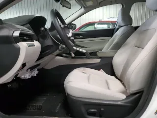 2025 Nissan Altima SV with VIN 1N4BL4DV1SN302289, listed as a Copart auction lot 54257495 with 10,039 mi miles and Non Repairable. Bid and sale history available at DreamBid. Image 7.