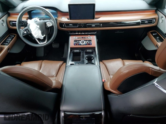 2021 Lincoln Aviator Reserve z VIN 5LM5J7WC1MGL06935, wystawiony jako Copart lot #81483244 z przebiegiem 37 261 mil mil oraz Szkoda całkowita • Salvage title. Historia ofert i sprzedaży dostępna na DreamBid. Obrazek 8.