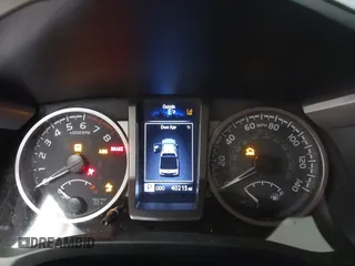 2023 Toyota Tacoma SR5 z VIN 3TYAZ5CN9PT030723, wystawiony jako IAAI lot #41607535 z przebiegiem 40 215 mil mil oraz . Historia ofert i sprzedaży dostępna na DreamBid. Obrazek 7.