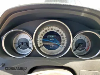 2013 Mercedes-Benz C 250 Sport z VIN WDDGF4HB4DA823093, wystawiony jako Copart lot #46481345 z przebiegiem 83 221 mil mil oraz Szkoda całkowita • Salvage title. Historia ofert i sprzedaży dostępna na DreamBid. Obrazek 9.