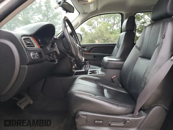 2012 Chevrolet Suburban LT с VIN 1GNSCJE09CR234272, выставлен на аукционе Copart как лот 55577005 с пробегом 118 796 миль миль и Списание • Salvage title. История ставок и продаж доступна на DreamBid. Изображение 7.