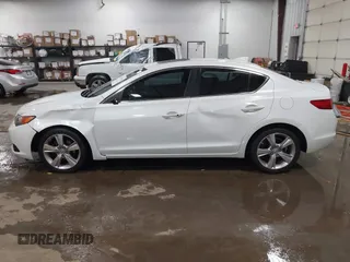 2014 Acura ILX z VIN 19VDE1F35EE006166, wystawiony jako IAAI lot #41320730 z przebiegiem 203 151 mil mil oraz . Historia ofert i sprzedaży dostępna na DreamBid. Obrazek 14.