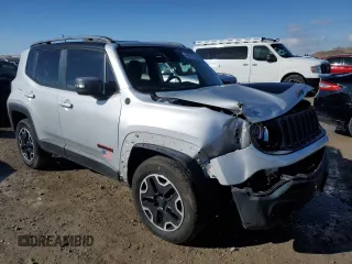 2015 Jeep Renegade Trailhawk with VIN ZACCJBCT0FPB56244, listed as a Copart auction lot 46077635 with 98,455 mi miles and Salvage Title. Bid and sale history available at DreamBid. Image 4.