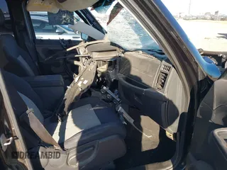 2010 Jeep Liberty Sport with VIN 1J4PP2GK3AW110725, listed as a IAAI auction lot 41695368 with Not Provided miles and . Bid and sale history available at DreamBid. Image 5.