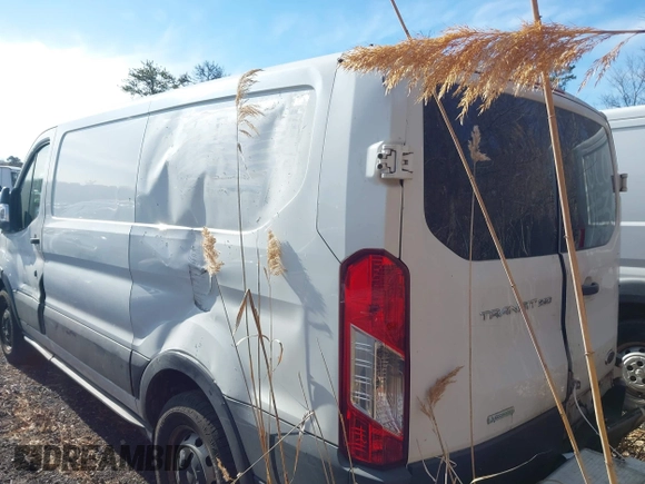 2017 Ford Transit z VIN 1FTYR1YG0HKA47755, wystawiony jako IAAI lot #41616601 z przebiegiem 93 170 mil mil oraz . Historia ofert i sprzedaży dostępna na DreamBid. Obrazek 3.
