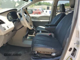 2014 Toyota Sienna SE with VIN 5TDXK3DC4ES501542, listed as a Copart auction lot 61596445 with 204,164 mi miles and Clean title. Bid and sale history available at DreamBid. Image 7.