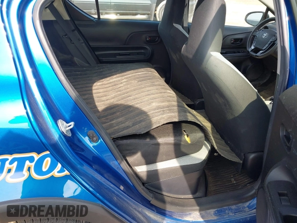 2018 Toyota Prius One with VIN JTDKDTB33J1602571, listed as a IAAI auction lot 42710336 with 166,439 mi miles and . Bid and sale history available at DreamBid. Image 8.