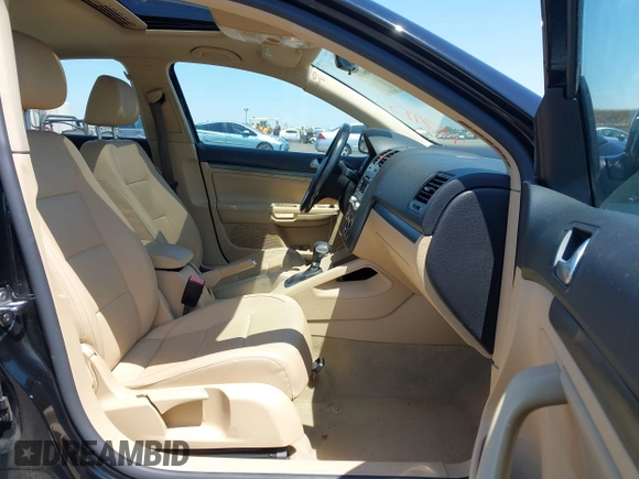 2008 Volkswagen Jetta SE with VIN 3VWRZ71K58M122283, listed as a IAAI auction lot 42466049 with 83,252 mi miles and . Bid and sale history available at DreamBid. Image 5.