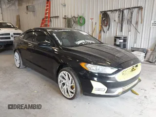 2020 Ford Fusion SE with VIN 3FA6P0HD3LR167749, listed as a IAAI auction lot 41996900 with 105,831 mi miles. Bid and sale history available at carsss.com. Image 1.