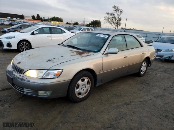1999 Lexus ES 300 Luxury Sport Sdn with VIN JT8BF28G2X5068087, listed as a Copart auction lot 86727104 with 196,360 mi miles and Salvage Title. Bid and sale history available at carsss.com. Image 1.