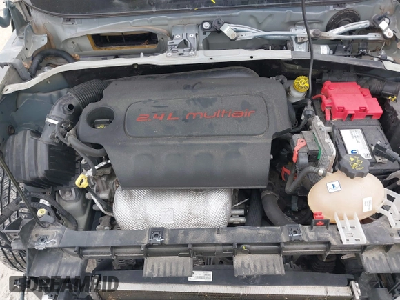 2018 Jeep Renegade Latitude with VIN ZACCJABB6JPJ06962, listed as a IAAI auction lot 41277869 with 87,915 mi miles. Bid and sale history available at carsss.com. Image 10.
