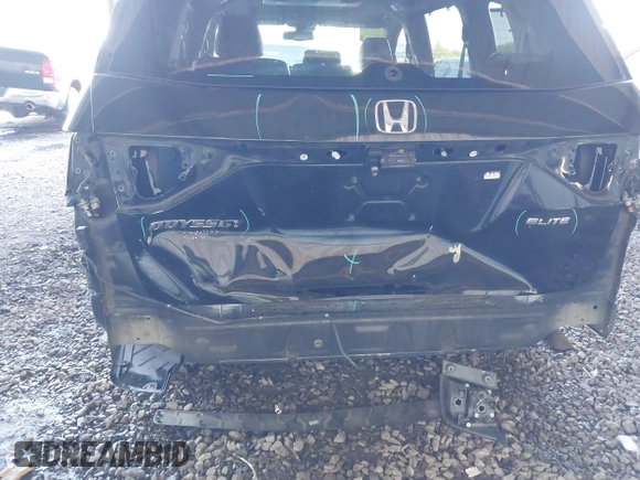 2014 Honda Odyssey Touring with VIN 5FNRL5H94EB110590, listed as a IAAI auction lot 42092929 with 242,338 mi miles and . Bid and sale history available at DreamBid. Image 6.