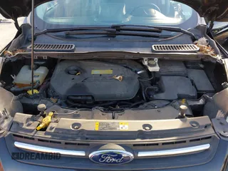 2013 Ford Escape SE with VIN 1FMCU9GX9DUB92246, listed as a IAAI auction lot 41808372 with 73,472 mi miles. Bid and sale history available at carsss.com. Image 10.