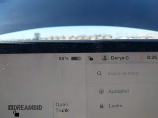 2022 Tesla Model Y Performance z VIN 7SAYGDEF2NF490794, wystawiony jako IAAI lot #42218742 z przebiegiem 41 402 mil mil oraz . Historia ofert i sprzedaży dostępna na DreamBid. Obrazek 17.