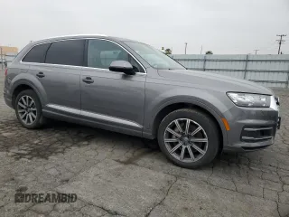 2017 Audi Q7 Premium Plus with VIN WA1LAAF72HD009222, listed as a Copart auction lot 55441265 with 98,482 mi miles and Clean Title. Bid and sale history available at DreamBid. Image 4.