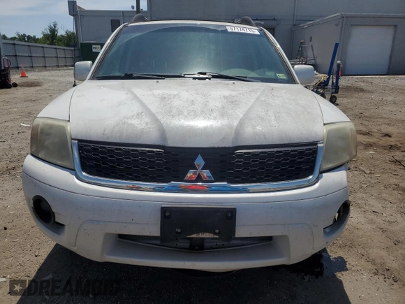 2011 Mitsubishi Endeavor SE z VIN 4A4JN3ASXBE022822, wystawiony jako Copart lot #57174715 z przebiegiem 149 769 mil mil oraz Czysty tytuł • Clean title. Historia ofert i sprzedaży dostępna na DreamBid. Obrazek 5.