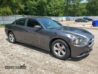 2013 Dodge Charger SE z VIN 2C3CDXBG4DH664652, wystawiony jako Copart lot #57317865 z przebiegiem 160 497 mil mil oraz Tytuł czysty. Historia ofert i sprzedaży dostępna na DreamBid. Obrazek 4.