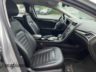 2013 Ford Fusion SE with VIN 3FA6P0HR4DR166803, listed as a Copart auction lot 65252895 with 57,279 mi miles and Clean title. Bid and sale history available at DreamBid. Image 5.