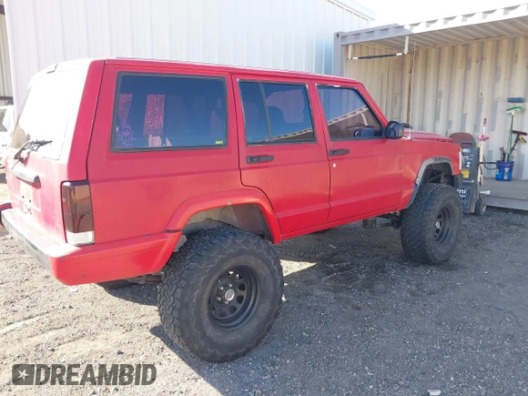 1997 Jeep Cherokee SE with VIN 1J4FJ28S1VL556827, listed as a IAAI auction lot 42089112 with 179,920 mi miles and . Bid and sale history available at DreamBid. Image 4.
